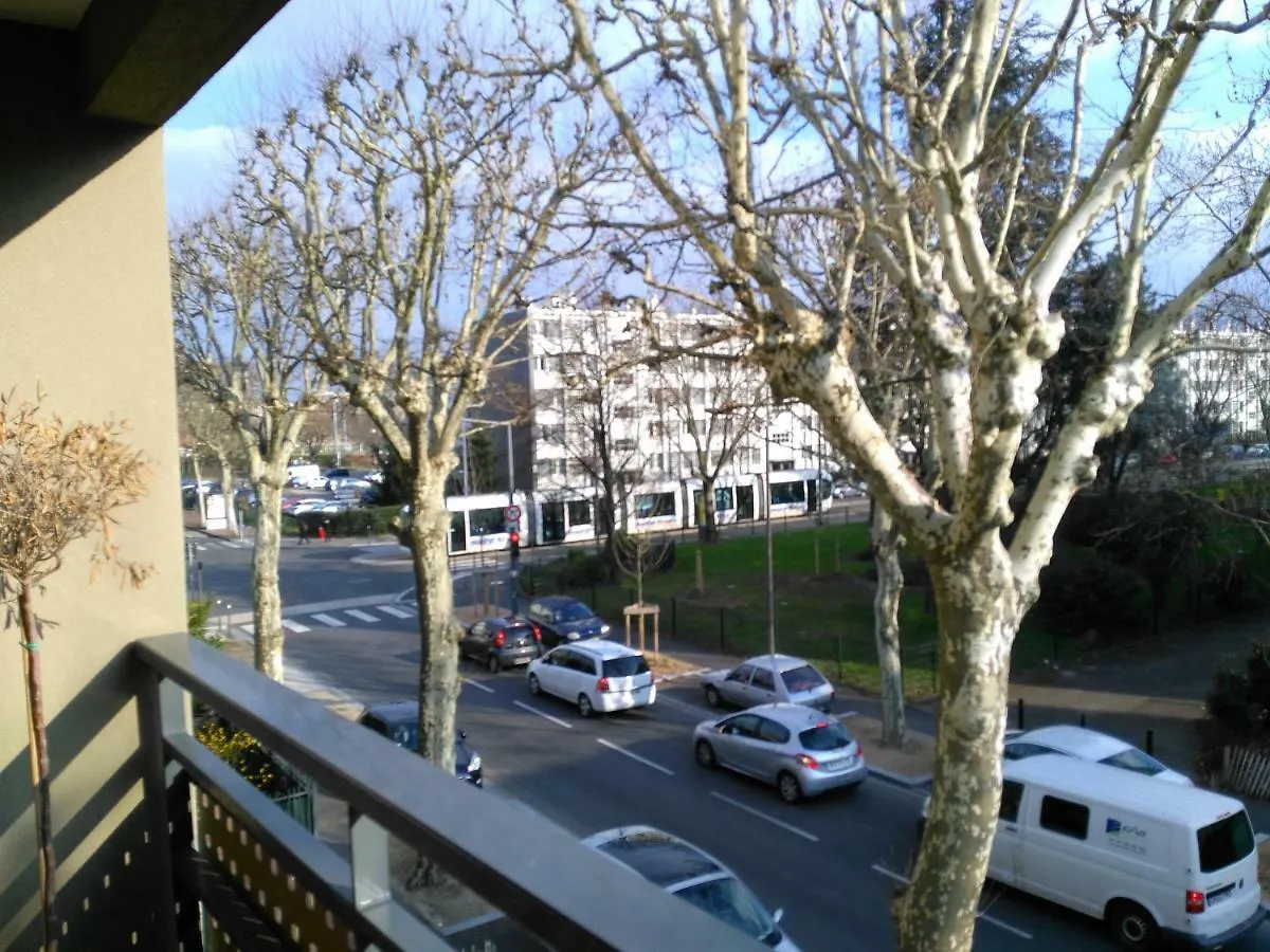 Appartement F3 avec Parking privée Saint-Priest  Francia