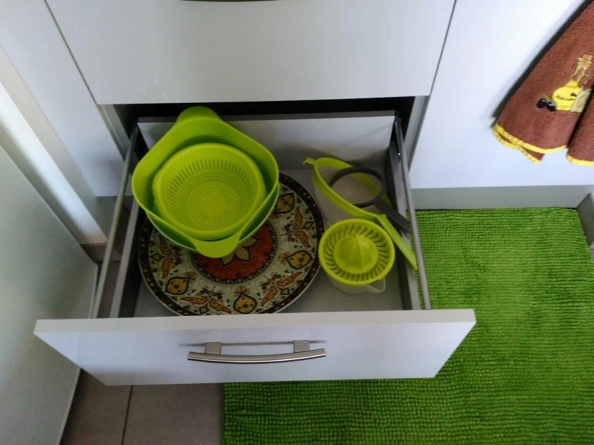Appartement F3 avec Parking privée Saint-Priest  0*, Saint-Priest (Rhone)